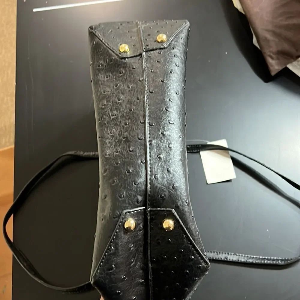 Large Black Textured Purse. Brand New! 👜 🔥 👀 - Picture 9 of 9